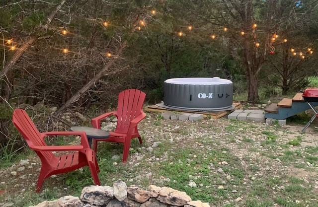 Romantic Cabin: Hot Tub, 🦮 2m Whitewater, Concierge