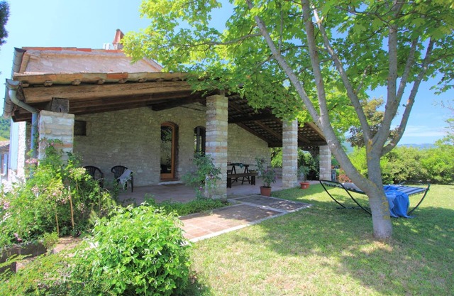 Romantic Countryside Getaway