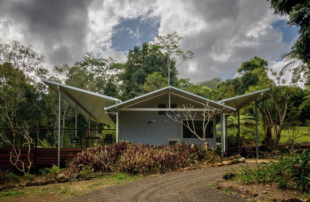 Romantic Pool House for Couples | PRIVATE Pool & Deck in the Byron Hinterland