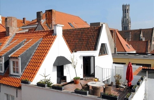 Romantic Penthouse in Bruges Medieval Centre with Roof Garden and Free Garage