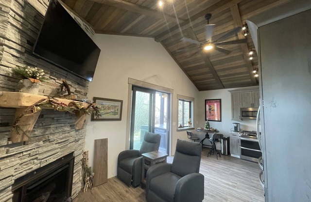 Romantic River Front Cottage at Old Works Golf Course! Hot Tub and Sauna!