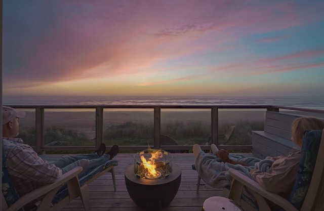 Romantic Sunset Beach Views, HotTub @pinpointstays