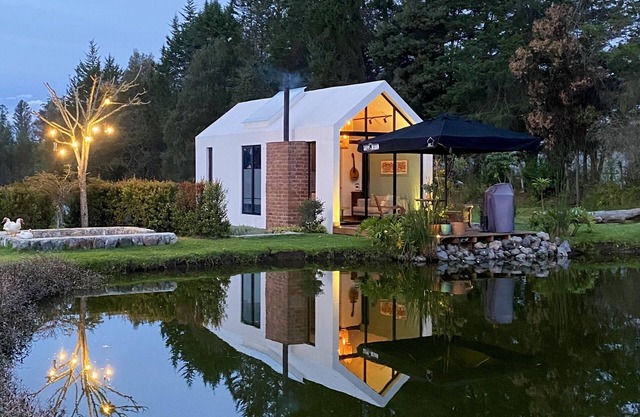Romantic Villa with beautiful view of the lake
