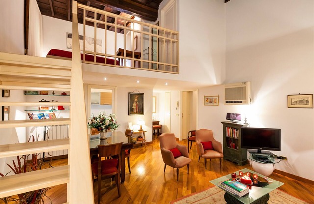 Rome center Campo de Fiori great reviews within walking distance to everything!