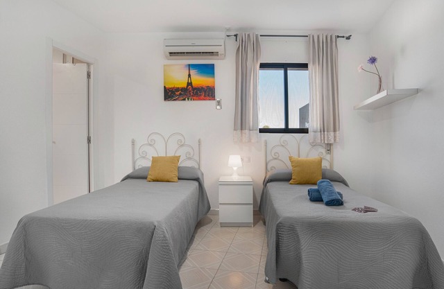 Room '102' with Wi-Fi and Air Conditioning