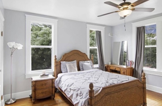 Room B, right in the action of West Palm Beach!