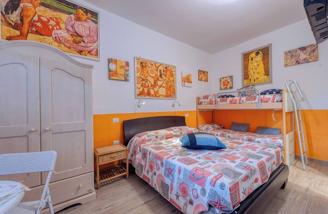 Room 'Camera 4' with Shared Garden, Wi-Fi and Air Conditioning