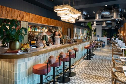 room2 Southampton Hometel