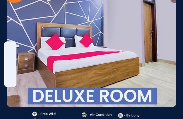 Roomshala 121 Hotel Classic -Hazrat Nizamuddin Railway Station