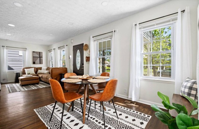 Rose Hill Rest : Your Stylish Haven in Columbus