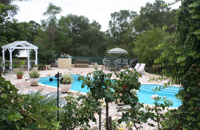 Rosebridge House Bed & Breakfast Adult Retreat