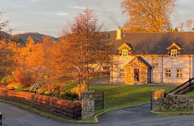 Rostrevor Valley House -Mountainside Hot Tub View