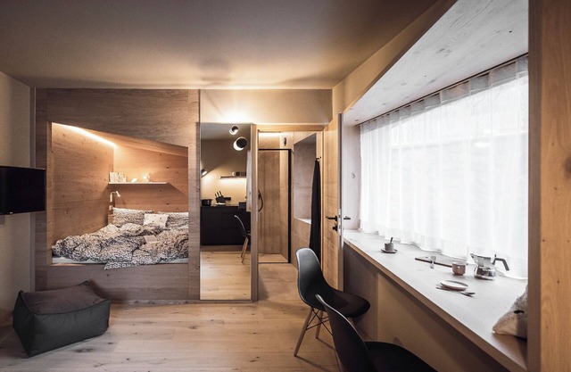 "Rousa little guesthouse Cosy" with breakfast included!