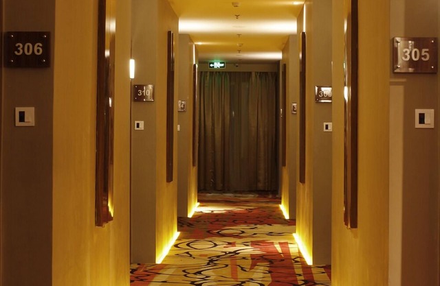 Royal Asnof Hotel