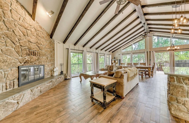 Ruidoso Vacation Rental w/Spacious Deck
