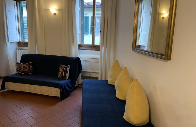 Ruote Second Floor - Two Bedroom Apartment, Sleeps 6