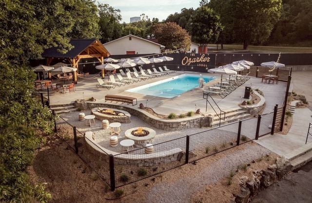 Rustic Charm in a Cozy Escape Near Historical Railway and Scenic Views l 2 Rooms