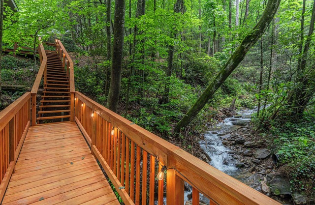 Rustic Maggie Valley 2 Bedroom Cabin And Private Creek