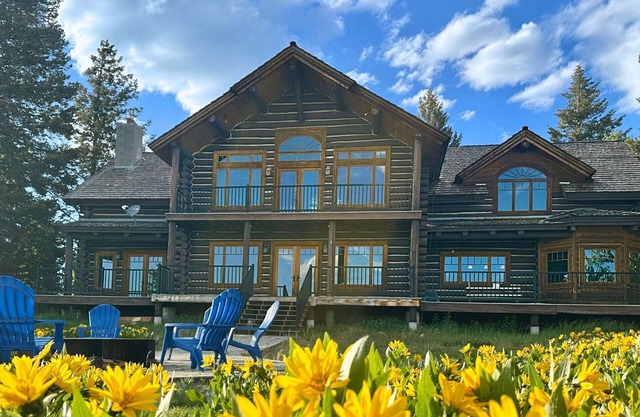 Rustic Timber -Log Cabin Luxury -Yellowstone Vibes