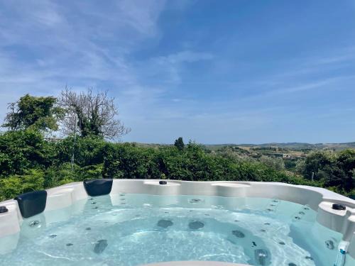 Rustico con Jacuzzi privata BBQ e 3 camere