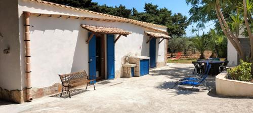 RUSTICO FRA IL VERDE E IL MARE a LIDO VALDERICE