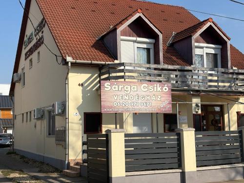 Sárga Csikó vendégház