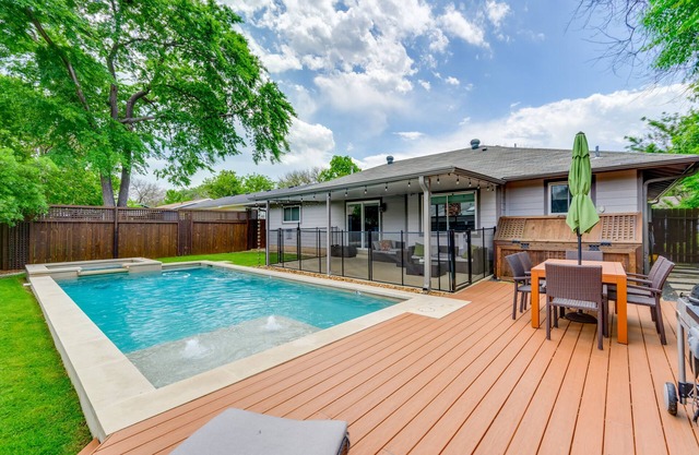 S. Austin Oasis- HotTub/Pool/Close to Hill Country