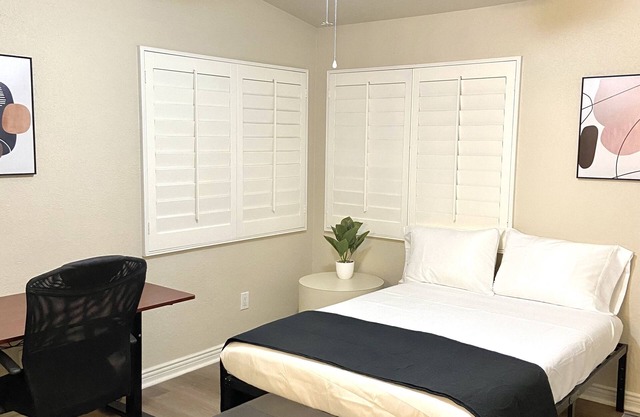 Saddleback Sunrise Upstairs Condo -Pool,Spa,Gym,Pickle Ball 31 days