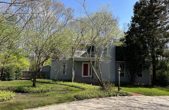 Sagaponack home with fenced-in Pool. Ideal for young kids.