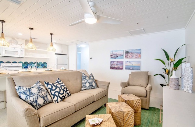 Sailfish Gulf Suites #4, Garden Views, Steps from the Beach