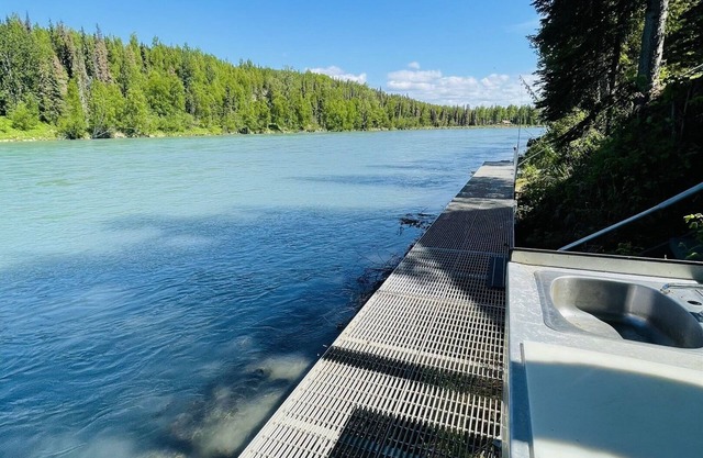 Salmon Cove at Catch’em AK
