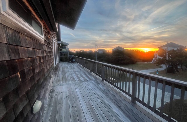 Salt Therapy OBX: 3 min walk to beach, Pool Access, Hot Tub