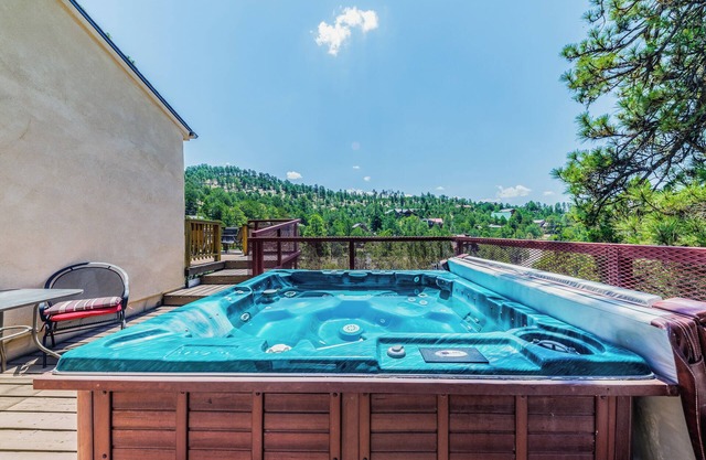 Salted Rim | Pet Friendly Views Sleeps 10