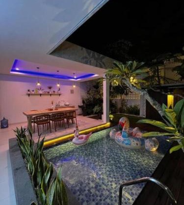Sampai Villa Titik Temu