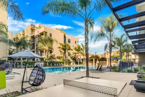 San Diego Stay, Pool, Gym, Near Zoo, Petco Park & SeaWorld