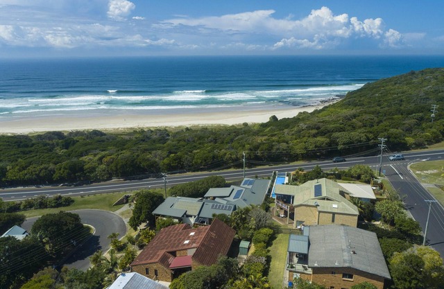 Sand Dunes - Spacious Airy Townhouse by the beach