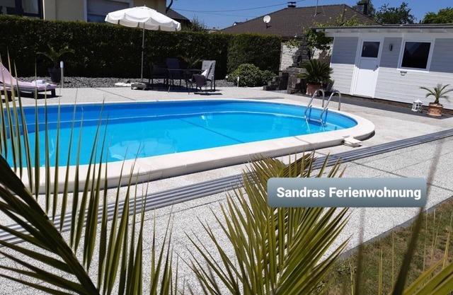 Sandra´s Ferienwohnung mit Pool