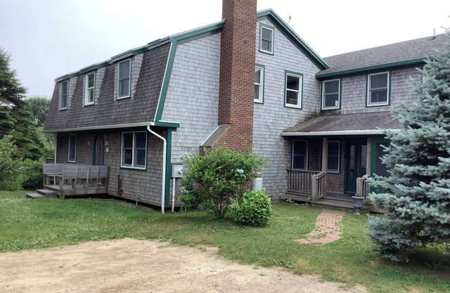 Sandy’s House, A Spacious and Welcoming Multi-family Retreat/Thursday Turnover