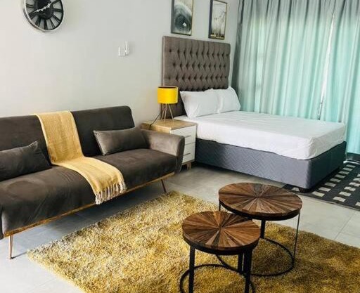 Sarona Apartment Studio F203 - HoneyBee Apartment