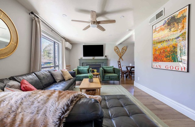 Scenic Mountain Getaway by the Park