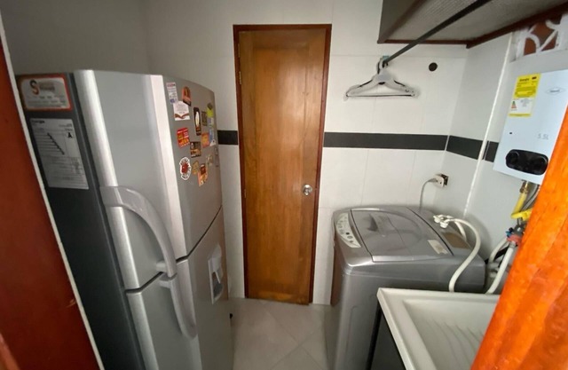 Scenic Overlooks, Quiet, 5 walk minutes to the train station and metro cable,