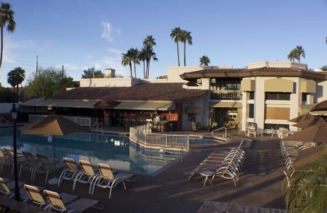 Scottsdale Camelback Resort Elegant Studio with Terrace
