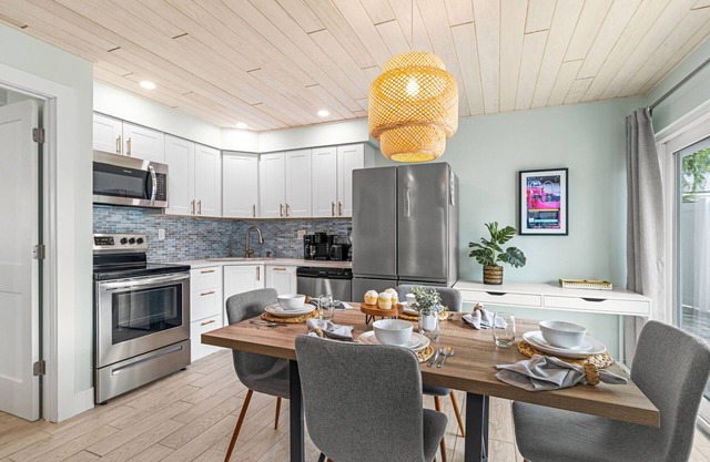 Sea Escape | Pet Friendly, Located in Siesta Key Village, Steps to Siesta Key Beach!