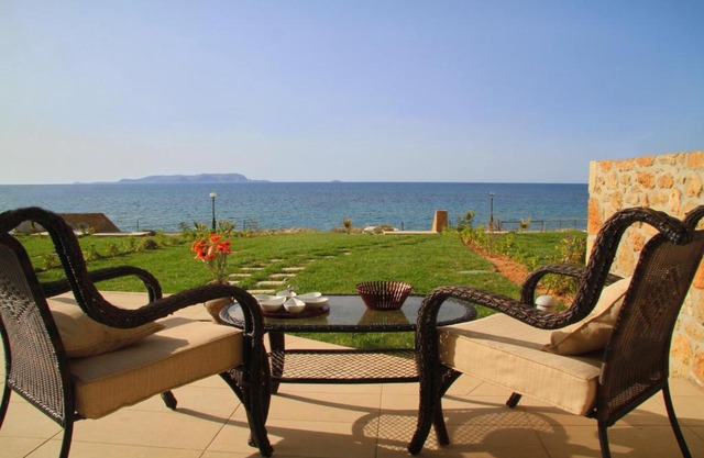 Sea View Beachfront Villa Maria