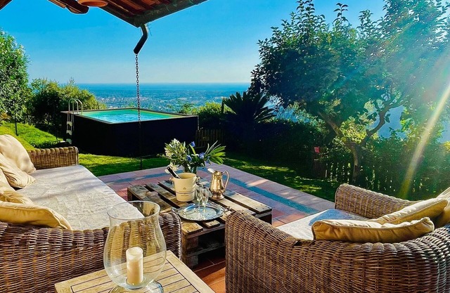 Sea-view independent country house, 190 m2, air cond, small pool, Freezanz