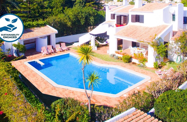 Sea view villa w/pool & BBQ in Galé