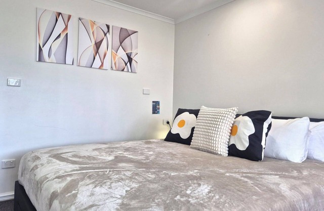 Seabreeze Studio Mandurah