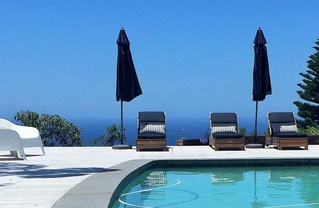 "Seacliff" - Luxury clifftop beach house