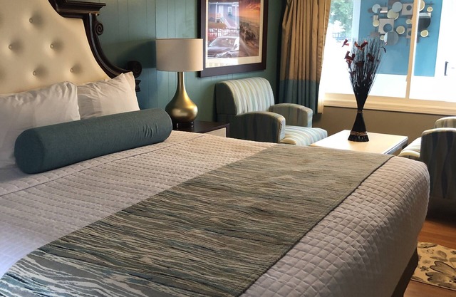 SeaCoast Inn