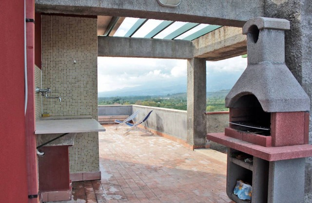 Seafront 2-Bedrooms Apartment With Perfect View Over The Sea&etna!